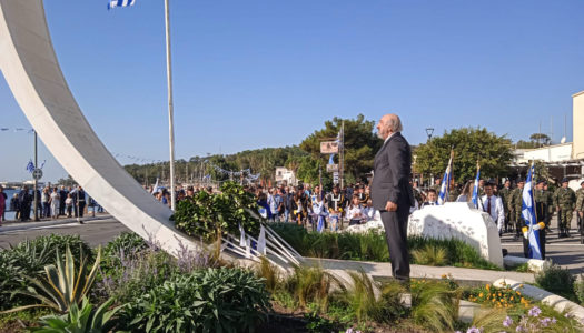 Γιώργος Νικητιάδης: Στην Λέρο εκπροσωπώντας επισήμως το ΠΑΣΟΚ Κίνημα Αλλαγής, στις εορταστικές εκδηλώσεις για την επέτειο της 28ης Οκτωβρίου.